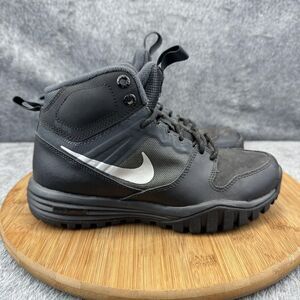 Nike H2O Repel Boots Shoes Boys Size 4Y Black Waterproof Hiking 685621-001